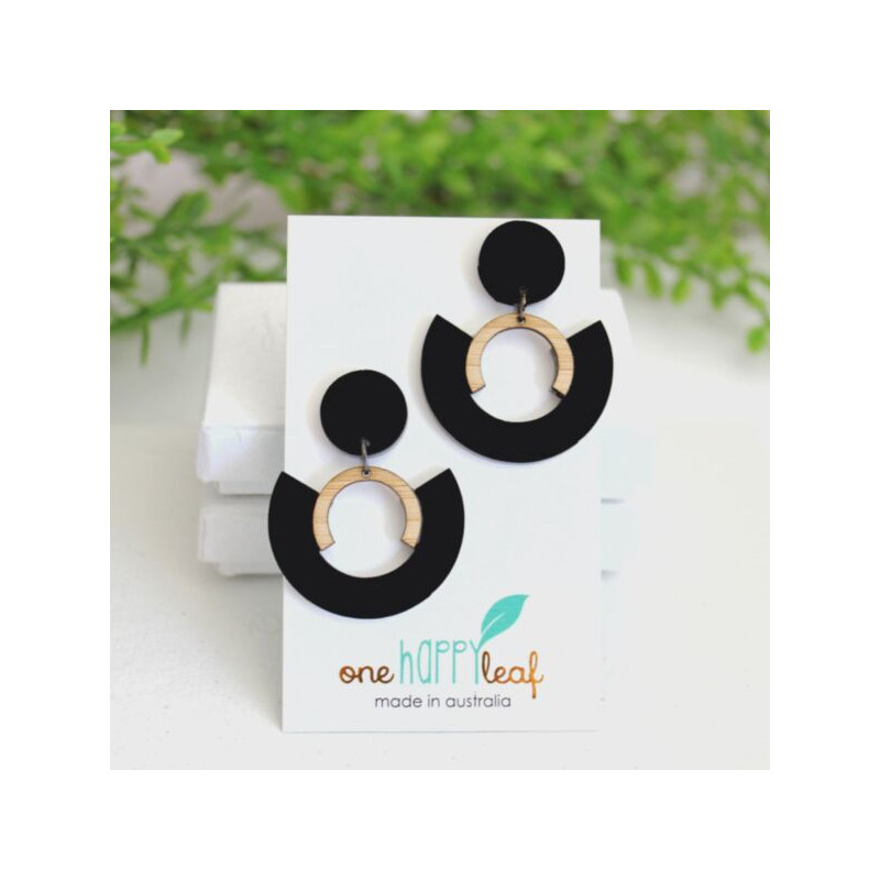 'Midnight' dangle earring