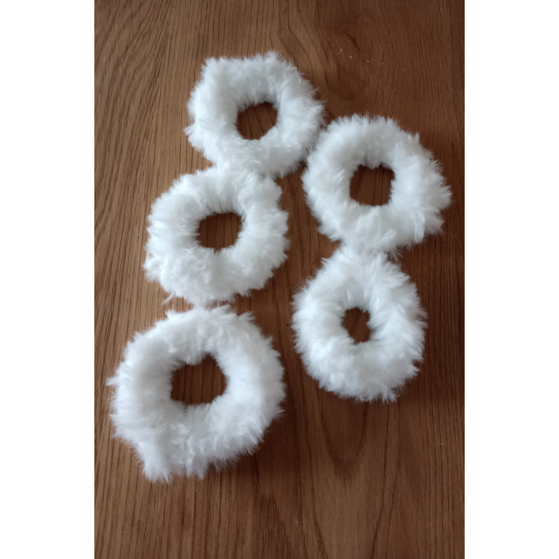 Miramara Designs - Tina scrunchie white fluffy